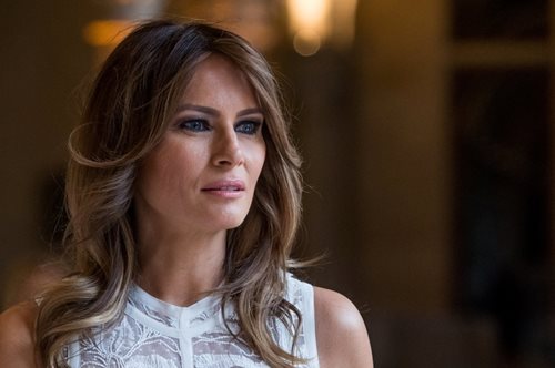 Η Μελάνια Τραμπ το τόλμησε: Εμφανίστηκε με ημιδιάφανο φόρεμα στο ΝΑΤΟ