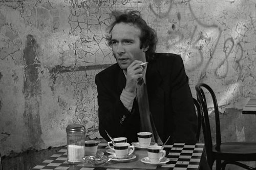 Μόλις έκλεισα 28 ώρες χωρίς τσιγάρο: Ας καπνίσουμε μέχρι να μην καπνίζουμε πια