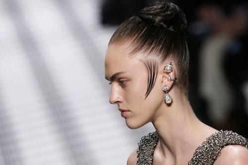 Το τερμάτισαν: Ο οίκος Balenciaga λανσάρει Crocs με τακούνι