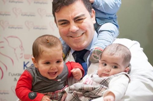 «Απεγκλώβισα από το ξενοδοχείο την κουνιάδα μου, το νεογέννητό της και τον μικρό μου γιο»