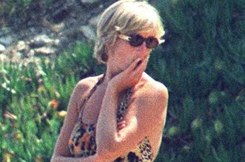 Το εμβληματικό λεοπάρ μαγιό της Νταϊάνα στα 90s μόλις κυκλοφόρησε στα Zara