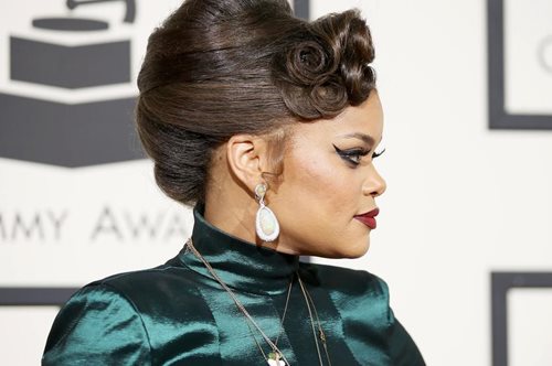 Ο κλώνος της Ριάνα που πήγε στα Grammy αντί της ίδιας 