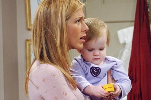 Κι όμως πέρασαν 16 χρόνια: Δείτε την έφηβη Έμα, την κόρη της Ρέισελ, σήμερα