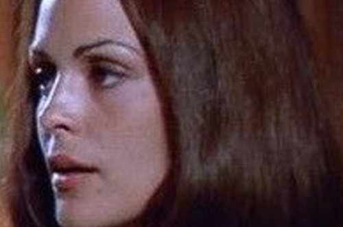 Η Κορίνα Τσοπέη, η πρώτη Ελληνίδα Μις Υφήλιος, σε σπάνια εμφάνισή της στη Μύκονο, με την ανιψιά της