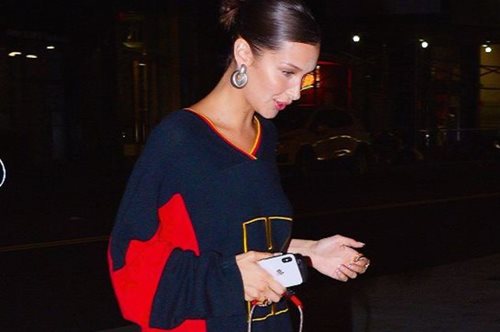 Η Μπέλα Χαντίντ δε μασάει: Εμφανίστηκε με παπούτσια των 40 δολαρίων από το Amazon