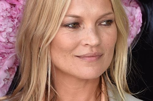 Το απόλυτο μυστικό ομορφιάς της Kate Moss κοστίζει λιγότερο από 1 ευρώ