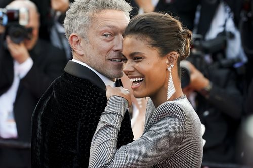 Ο Βενσάν Κασέλ παντρεύτηκε για δεύτερη φορά, την 21χρoνη αγαπημένη του