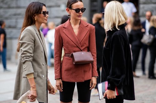 Σοκαριστικά κομψές: Οι μπότες που βρήκαμε στα Zara ψηλώνουν το πόδι στο λεπτό