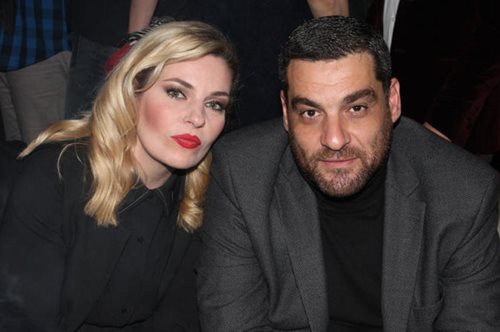 Η Ελισάβετ Μουτάφη και ο Μάνος Νιφλής παντρεύτηκαν: Ο πρώτος χορός του ζευγαριού