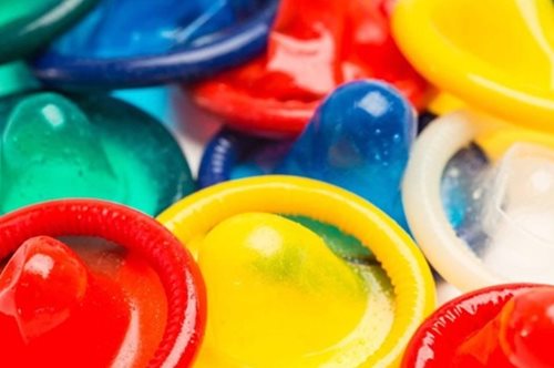 Δε φαντάζεστε πόσο πουλήθηκε προφυλακτικό 200 ετών