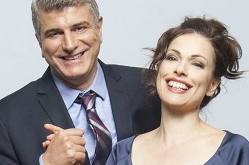 Μην αρχίζεις τη μουρμούρα: Δείτε τον Ηλία να ποζάρει με τη «νέα» Μαρίνα