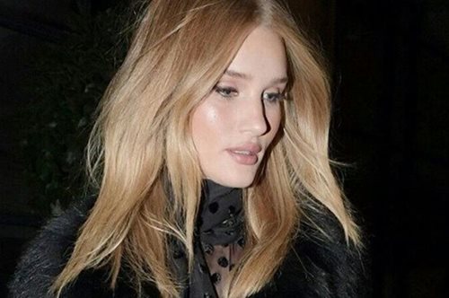 Εσύ θα τολμούσες αυτό τον συνδυασμό; Κάντο όπως η Rosie Huntington-Whiteley