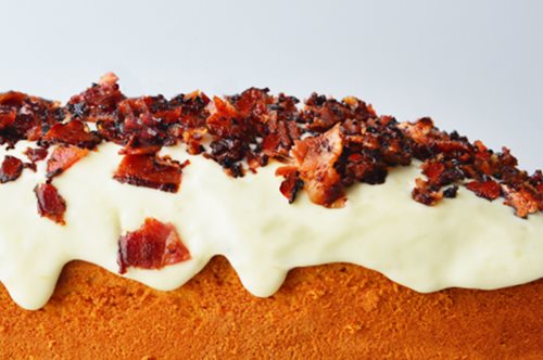 Γλυκό κέικ με μπέικον. Ναι καλά διαβάζετε