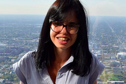 Αυτή είναι η ακαδημαϊκός που βοηθά τις σπουδαίες γυναίκες να μείνουν στην ιστορία