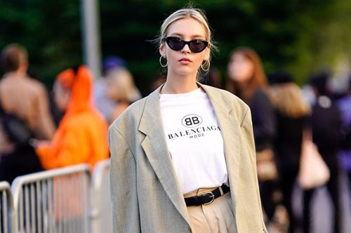 Απογοήτευση: Αυτά ήταν αγαπημένα μας sneakers, μέχρι που είδαμε τη νέα εκδοχή τους