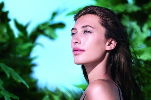 Ξυπνάς πιο νέα: Η δροσερή κρέμα που αποτοξινώνει και αναπλάθει την επιδερμίδα σου ενώ κοιμάσαι