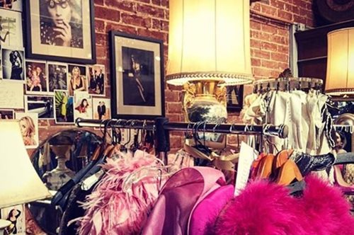 Μέσα στο πιο ψαγμένο και exclusive vintage μαγαζί του Μανχάταν θα δεις την αφρόκρεμα της Νέας Υόρκης
