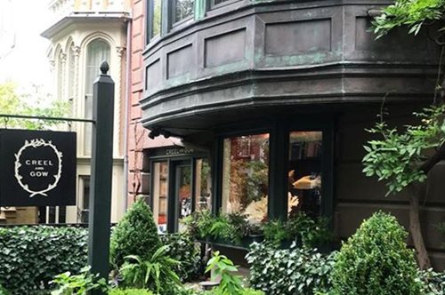 Μέσα στο πιο αλλόκοτο και πολυτελές μαγαζί της Νέας Υόρκης, θα βρεις μέχρι και λαιμητόμους