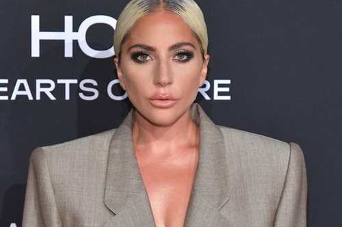Συγκλόνισε η Lady Gaga τόσο με την ομιλία της, όσο και με τη συμβολική στυλιστική επιλογή της