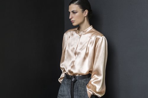 Η επιβλητική κομψότητα της χειμωνιάτικης συλλογής του οίκου Parthenis 