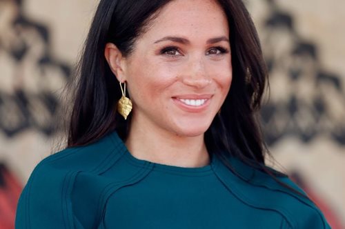 Μέγκαν Μαρκλ: Πώς ο σχεδιαστής του φορέματός της κατάλαβε την κρυφή εγκυμοσύνη της;