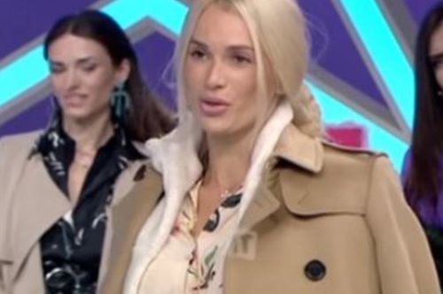 «Έχουμε κουραστεί και εγώ και ο κόσμος»: Η Βικτώρια Καρύδα «την είπε» στην Μπέττυ Μαγγίρα on camera