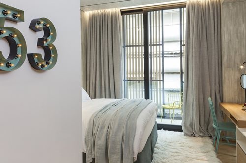 Πήγαμε στο καινούργιο ξενοδοχείο Coco-Mat, εκεί όπου η ζωή είναι ωραία 