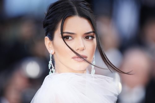 Κένταλ Τζένερ: Το παρασκήνιο από τα 23α γενέθλιά της θα σε κάνει να ήθελες να είσαι εκεί