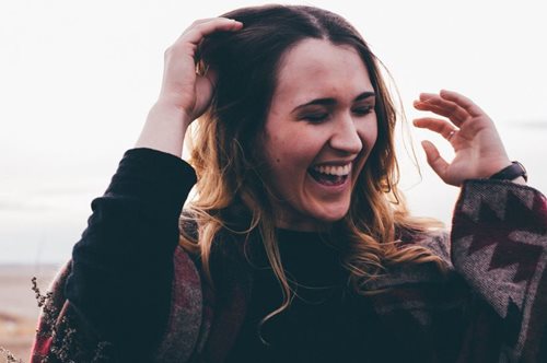 Άλλαξε ζωή με μία απλή κίνηση: Τα πέντε λεπτά της ημέρας που φέρνουν την ευτυχία