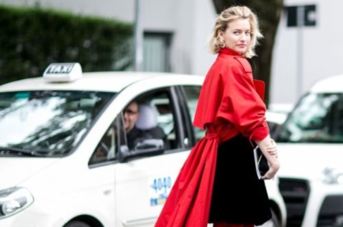 Αυτό είναι το μήκος της φούστας που θα αναδείξει το στυλ σου φέτος περισσότερο από όλες τις άλλες