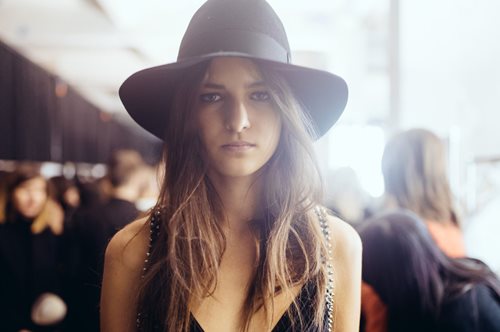 Η βιταμίνη που θα φέρει σε απόλυτη ισορροπία τον οργανισμό σου και θα βοηθήσει μαλλιά και δέρμα 