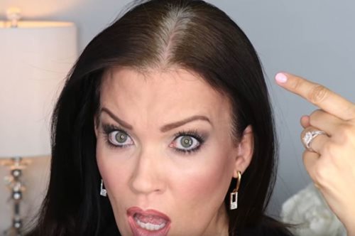 Κίνηση ματ: Πώς να καλύψεις τα λευκά στο λεπτό, χωρίς βαφή 