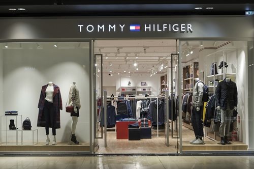 Ευκαιρία με χαμηλές τιμές: Νέο Tommy Hilfiger Outlet στη Λάρισα