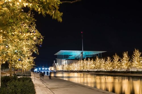 Σε χριστουγεννιάτικο κόσμο γεμάτο θαύματα μεταμορφώνεται το Ίδρυμα Σταύρος Νιάρχος αυτό το Σάββατο