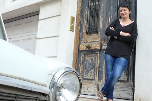 «Είναι ένα χωριό μέσα στην πόλη»: Η Ευτυχία Γιαννάκη μιλάει για το Κουκάκι