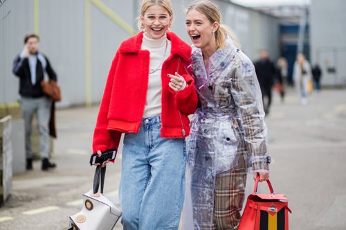 Αυτά τα ανοιξιάτικα παπούτσια έχουν ταυτότητα και θα φορεθούν μετά μανίας το χειμώνα