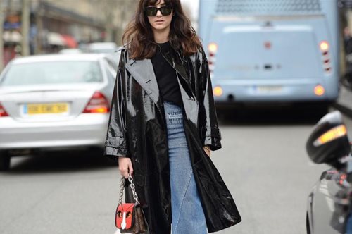 Το πανωφόρι που φοράμε όλες φέτος υπάρχει ήδη στην ντουλάπα σου (αν είσαι πάνω από 35)