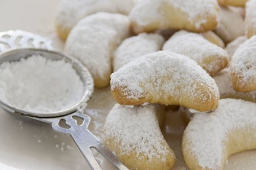 Κουραμπιέδες χωρίς ζάχαρη: Αφράτοι, πεντανόστιμοι, καλοψημένοι. Μια σύγχρονη πρόταση στην παράδοση