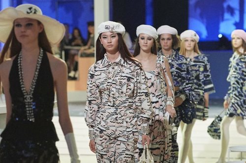 Με τα χρήματα που βγάζει σε μία εβδομάδα το πιο καλοπληρωμένο μοντέλο αγοράζεις ονειρεμένο σπίτι