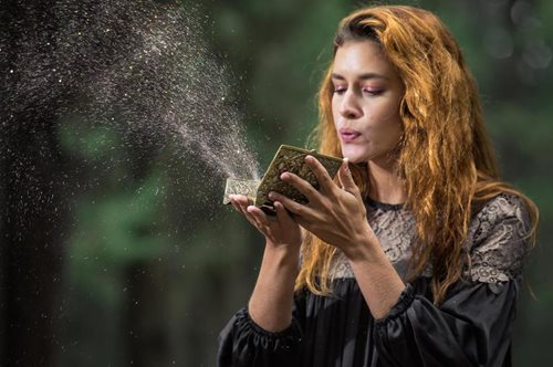 RΙΕΝ by Penny Vomva: Αυτό το bazaar είναι το καλύτερο δώρο των Χριστουγέννων