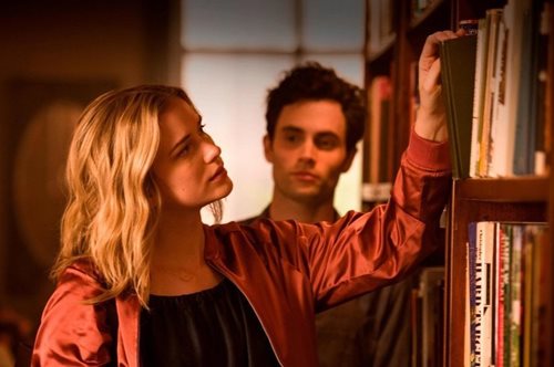 «Σε κάνει να μην μπορείς να κοιμηθείς το βράδυ». Γιατί όλοι μιλούν γι' αυτή τη νέα σειρά