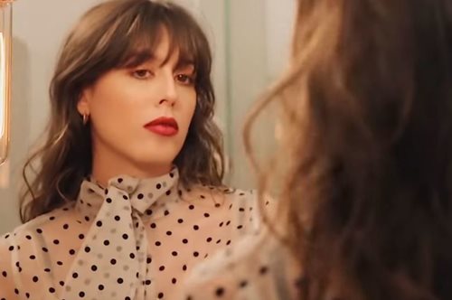 Μάτια που φεγγοβολούν: Μια Γαλλίδα σου λέει το μυστικό για το ιδανικό μακιγιάζ στα 30 