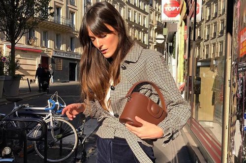 Οι Γαλλίδες δεν μπορούν να ζήσουν χωρίς αυτά τα πέντε κομμάτια: Τα θεμέλια της γκαρνταρόμπας τους