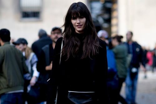 Αυτό το απαστράπτον χρώμα ankle boots θα γίνει το νέο μαύρο για το 2019