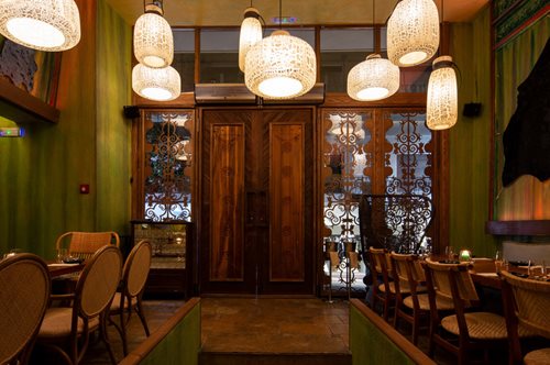 Ολόφρεσκο, κουλ και πικάντικο: Ένα νέο ταϊλανδέζικο εστιατόριο στο Κολωνάκι  