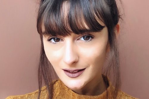 H Σίλια Κατραλή Μινωτάκη αγαπά τα social media γιατί πιστεύει ότι είναι σαν λούνα παρκ