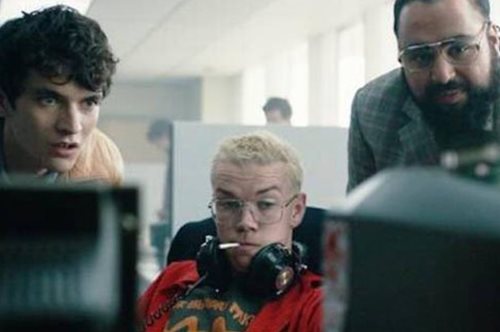 Μία μαμά έβλεπε το Black Mirror Bandersnatch για ώρες χωρίς να καταλάβει ποτέ ότι είναι διαδραστικό