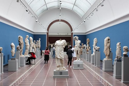 Γιατί η επίσκεψη σε ένα μουσείο τέχνης ισοδυναμεί με μια δυνατή προπόνηση στο γυμναστήριο