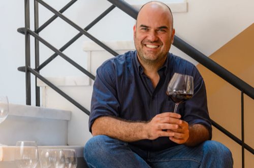 Θόδωρος Λελέκας. Ένας από τους top-20 οινογνώστες μάς μυεί στον μεθυστικό κόσμο του.