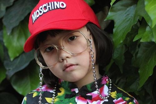 Η 7χρονη Coco με τους 680.000 ακόλουθους είναι η πιο μικρή, super star, ινφλουένσερ 